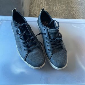 Men’s sketchers size 8.5